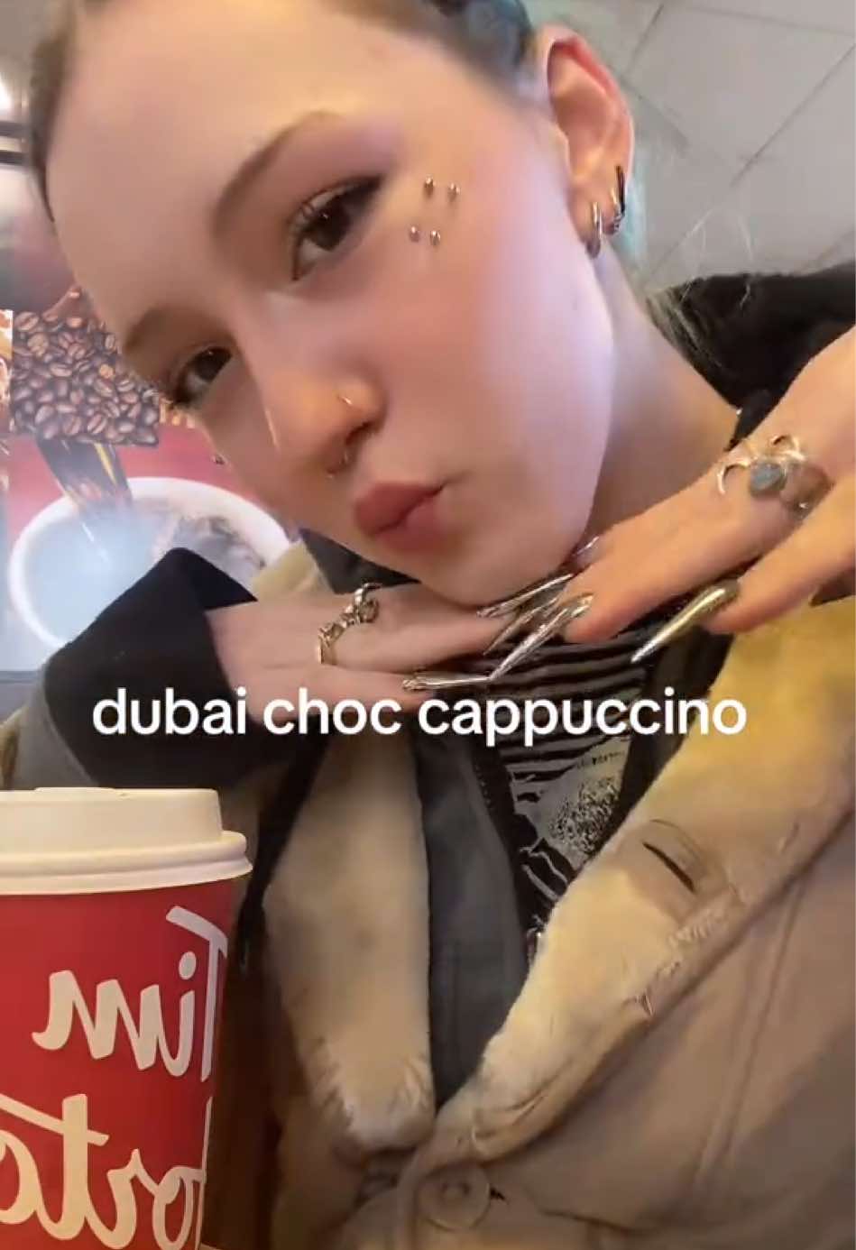 @m𖦹nica