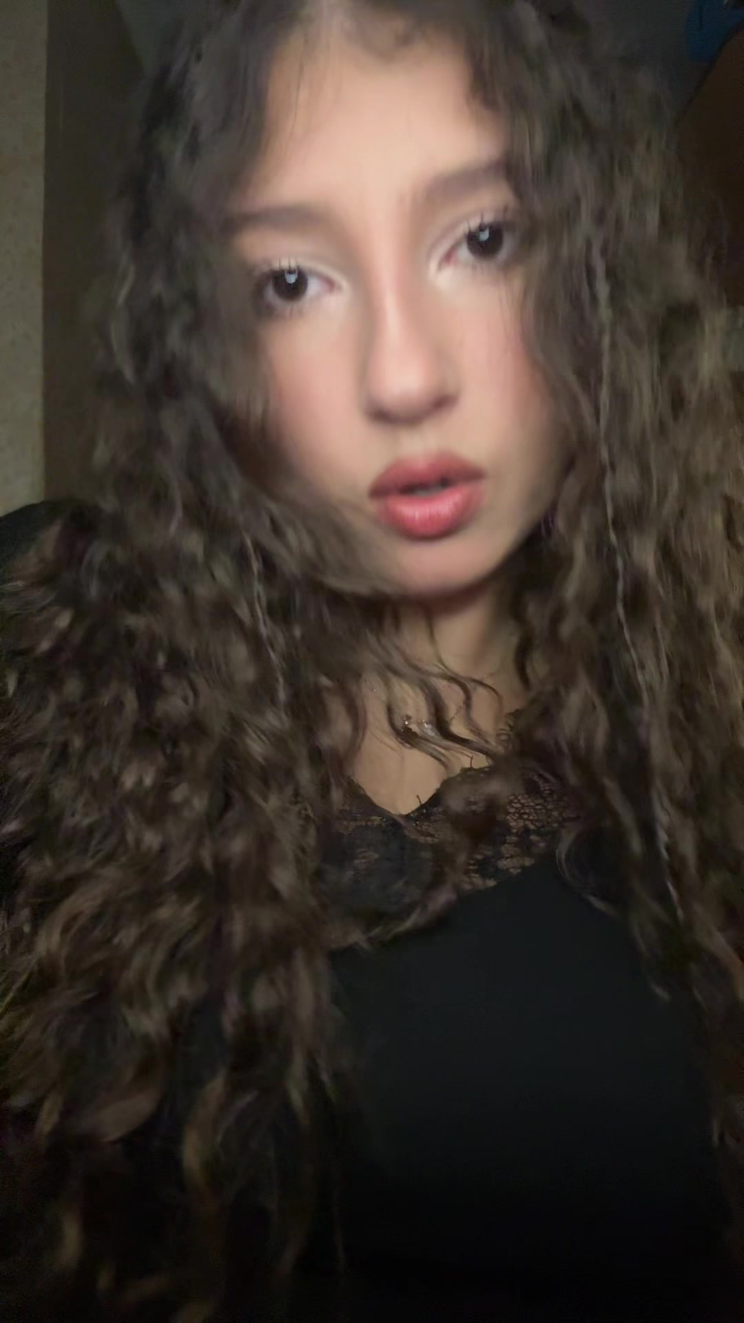 @🫂