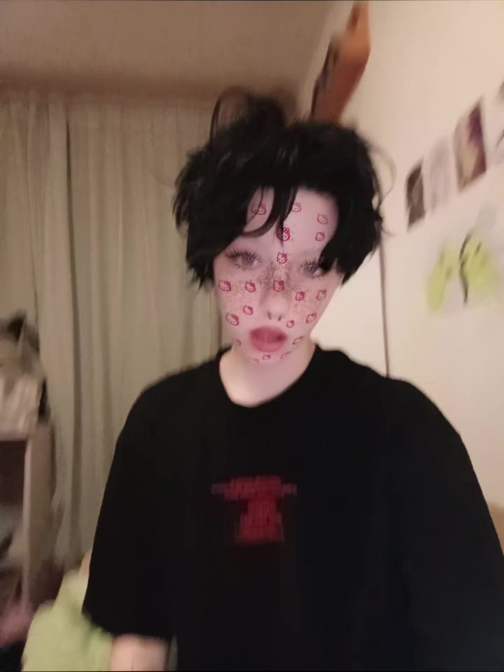 @кто я?👹