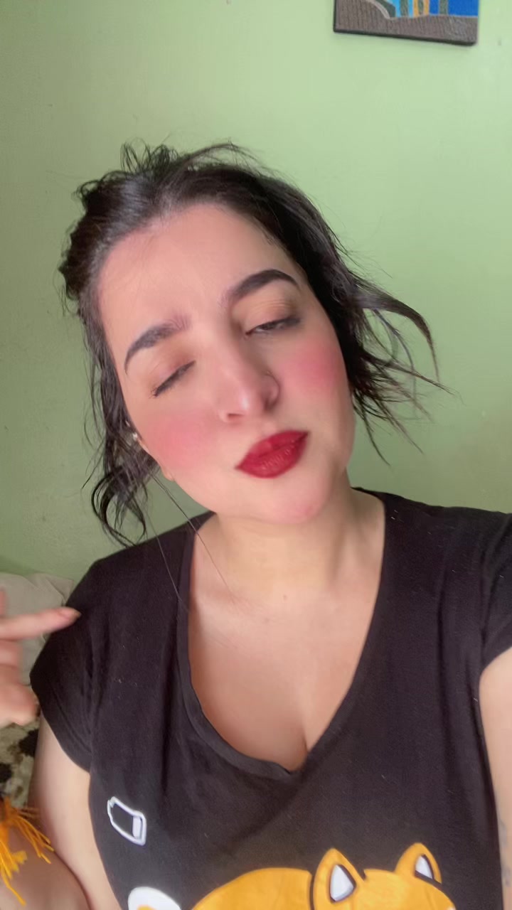 @oumniabetty1