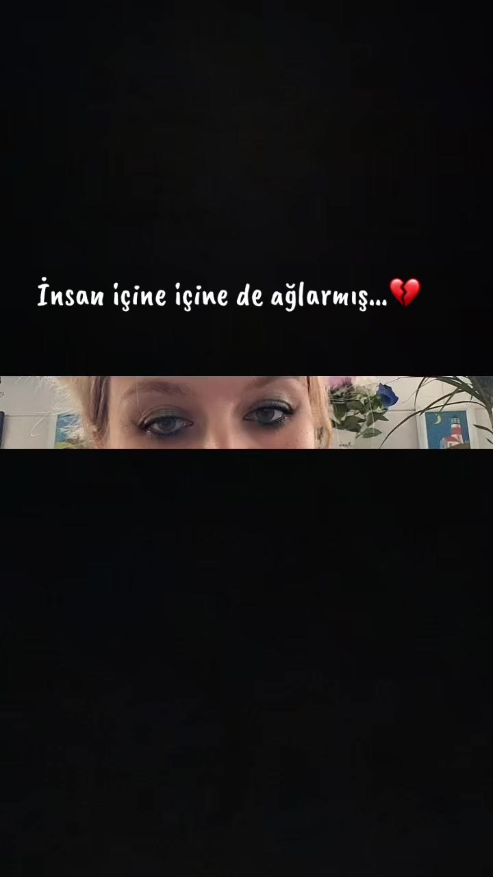 @Şapkalı Kadın