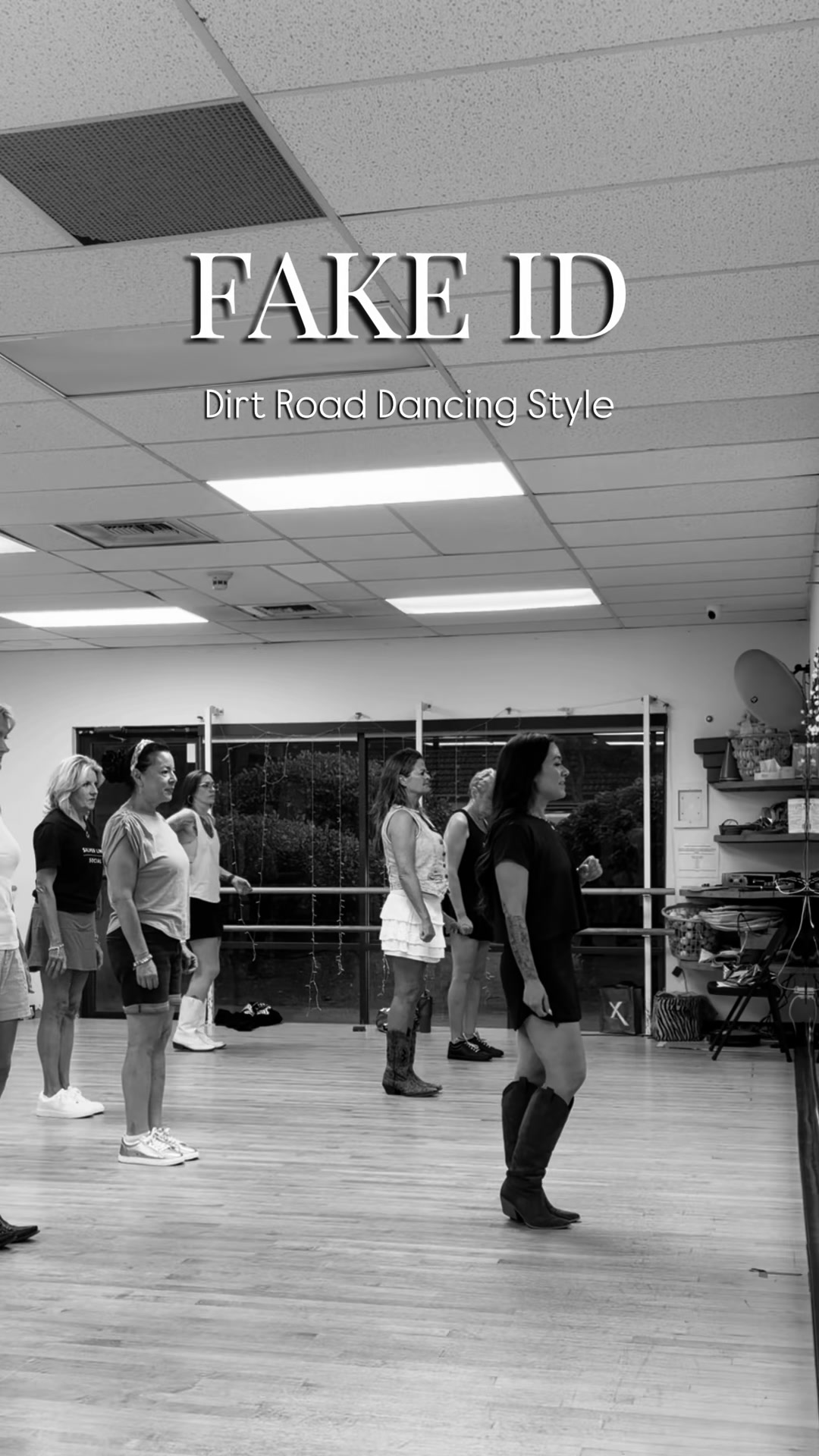 @Silver Line Social Dance