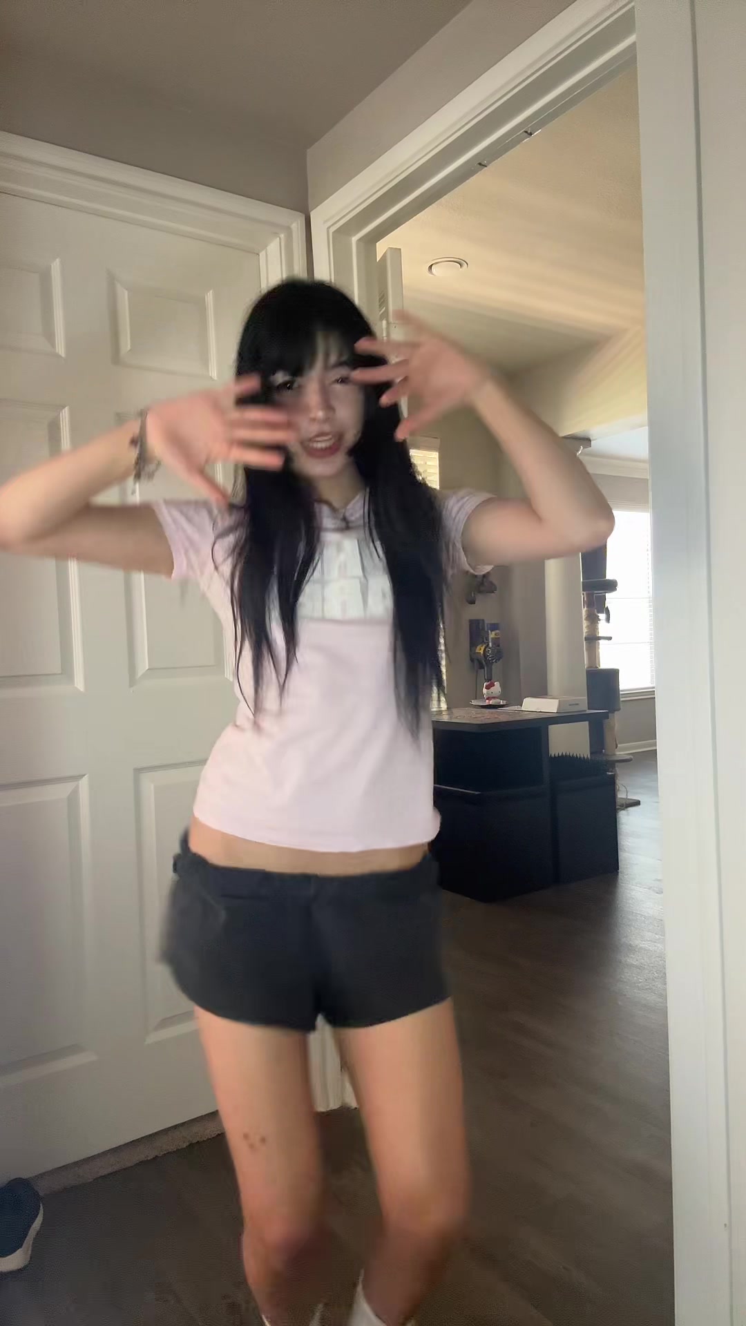 @Lanagram