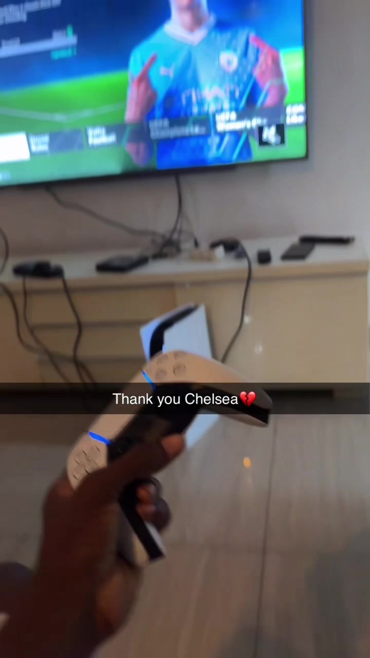 @AJ😡🏆