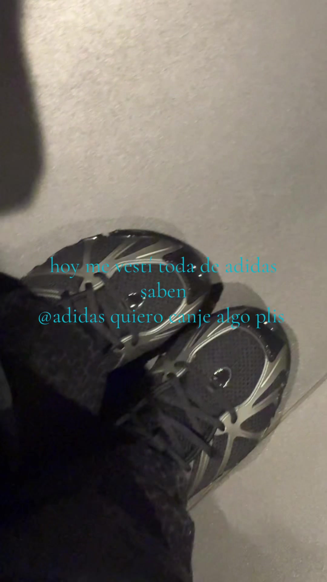@vicky