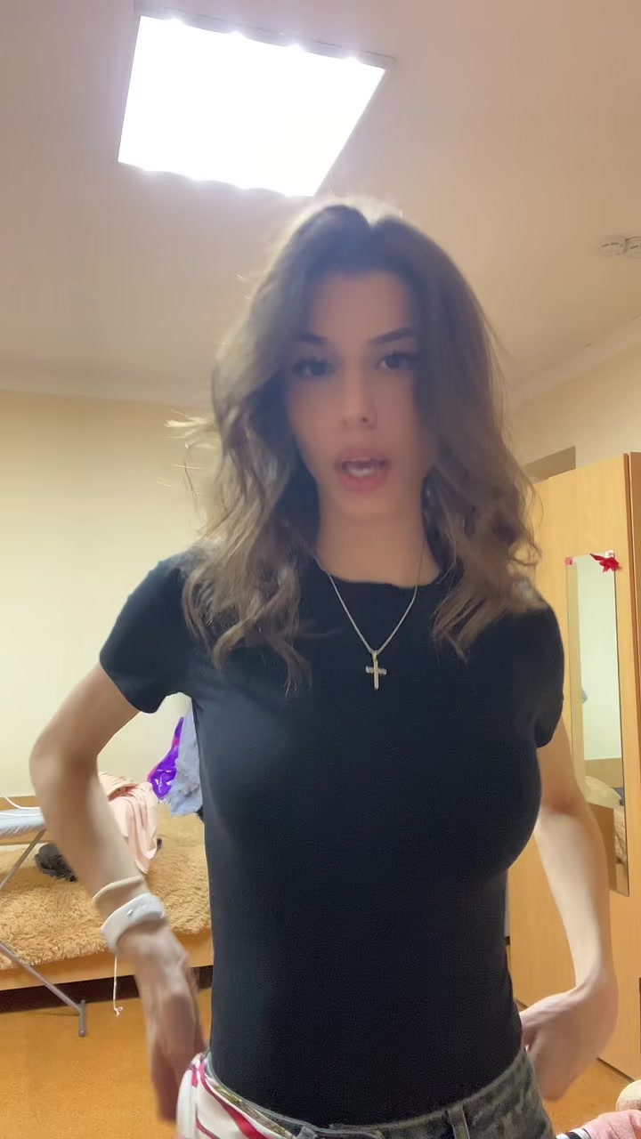 @Anasteiiiiishaa