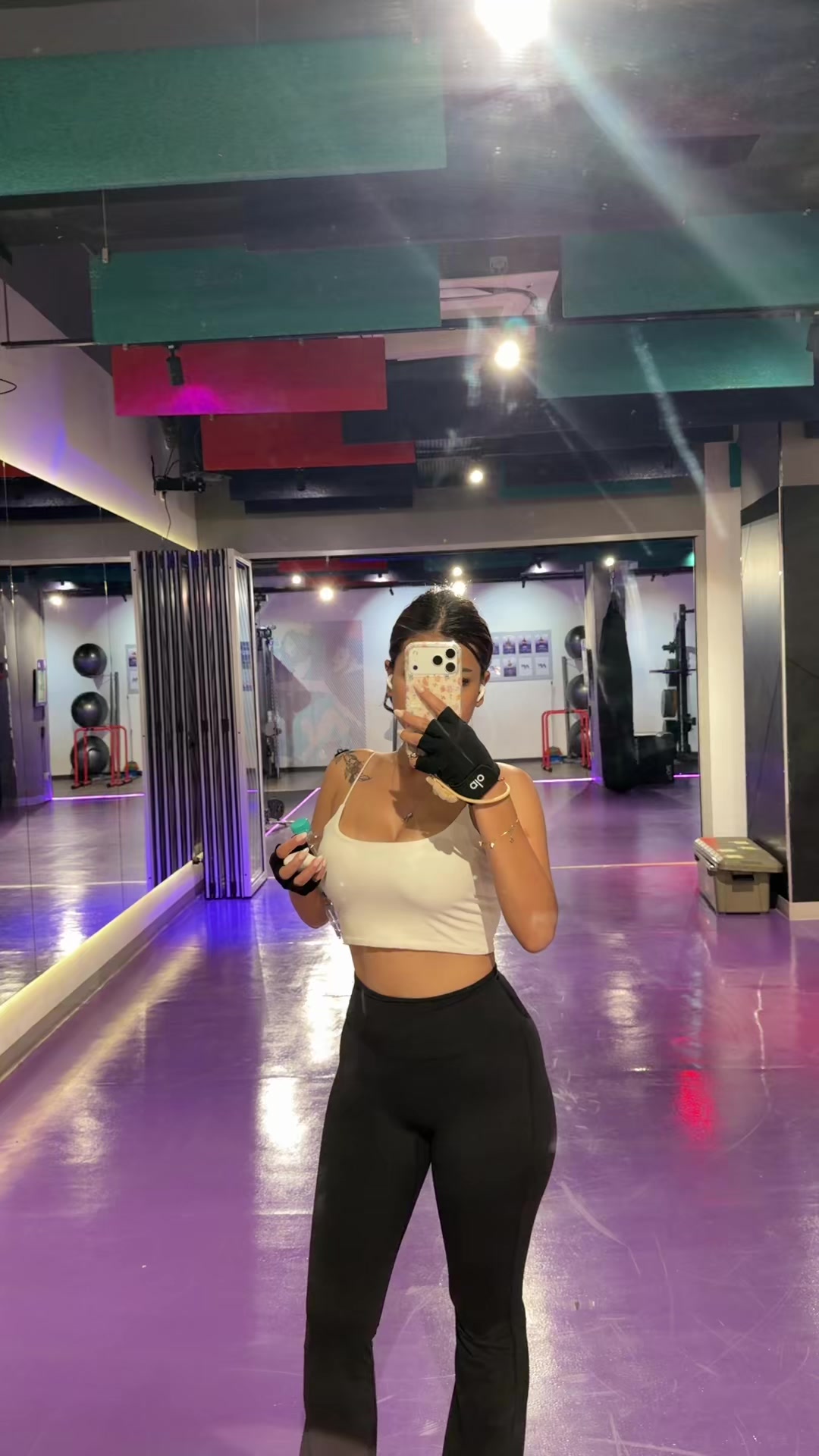 @Kikinii