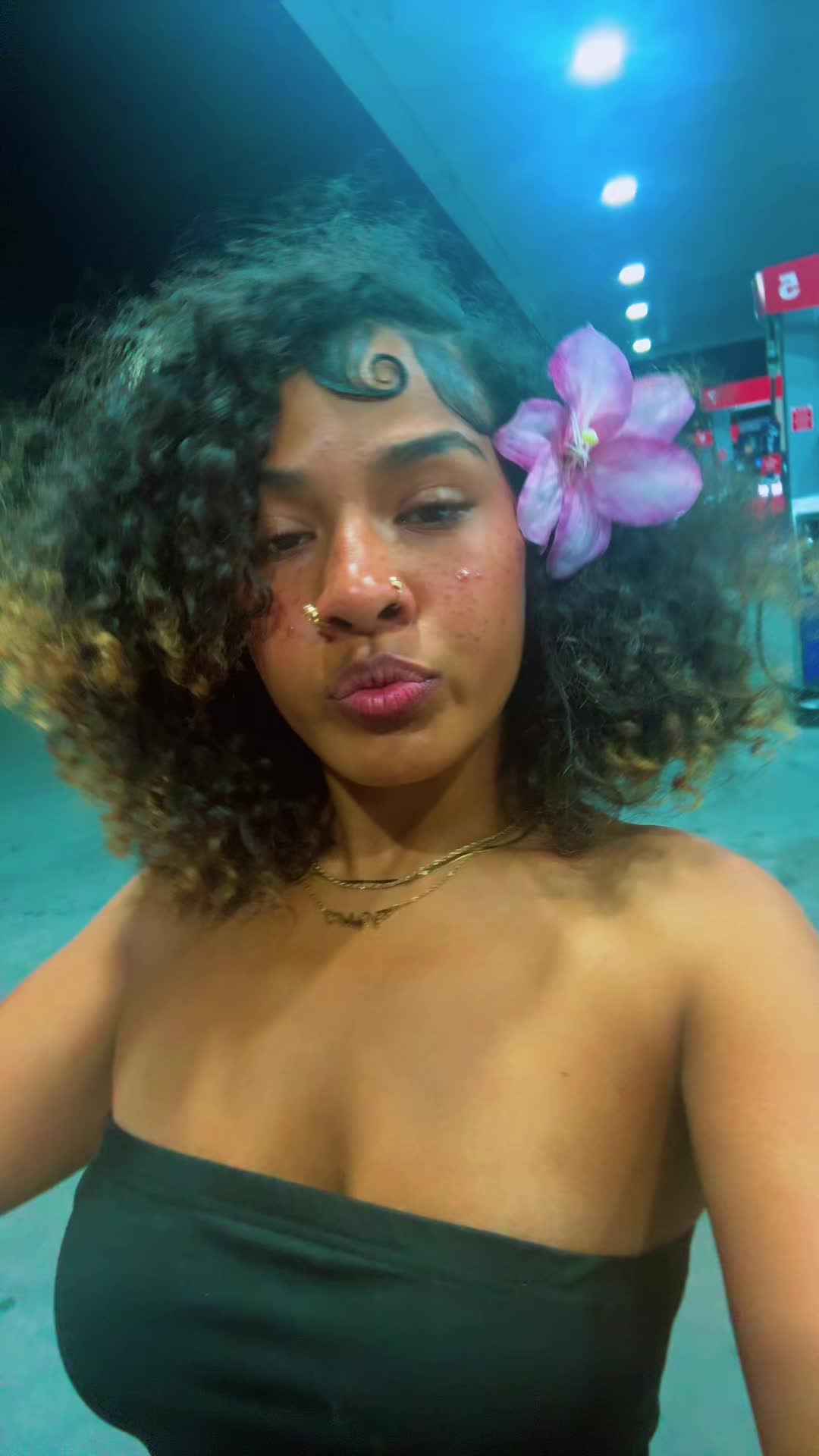 @vividabaddest1