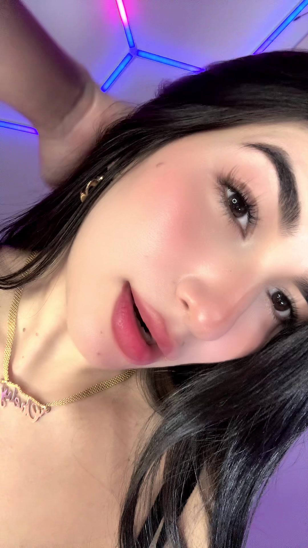 @Chely🧊🍒