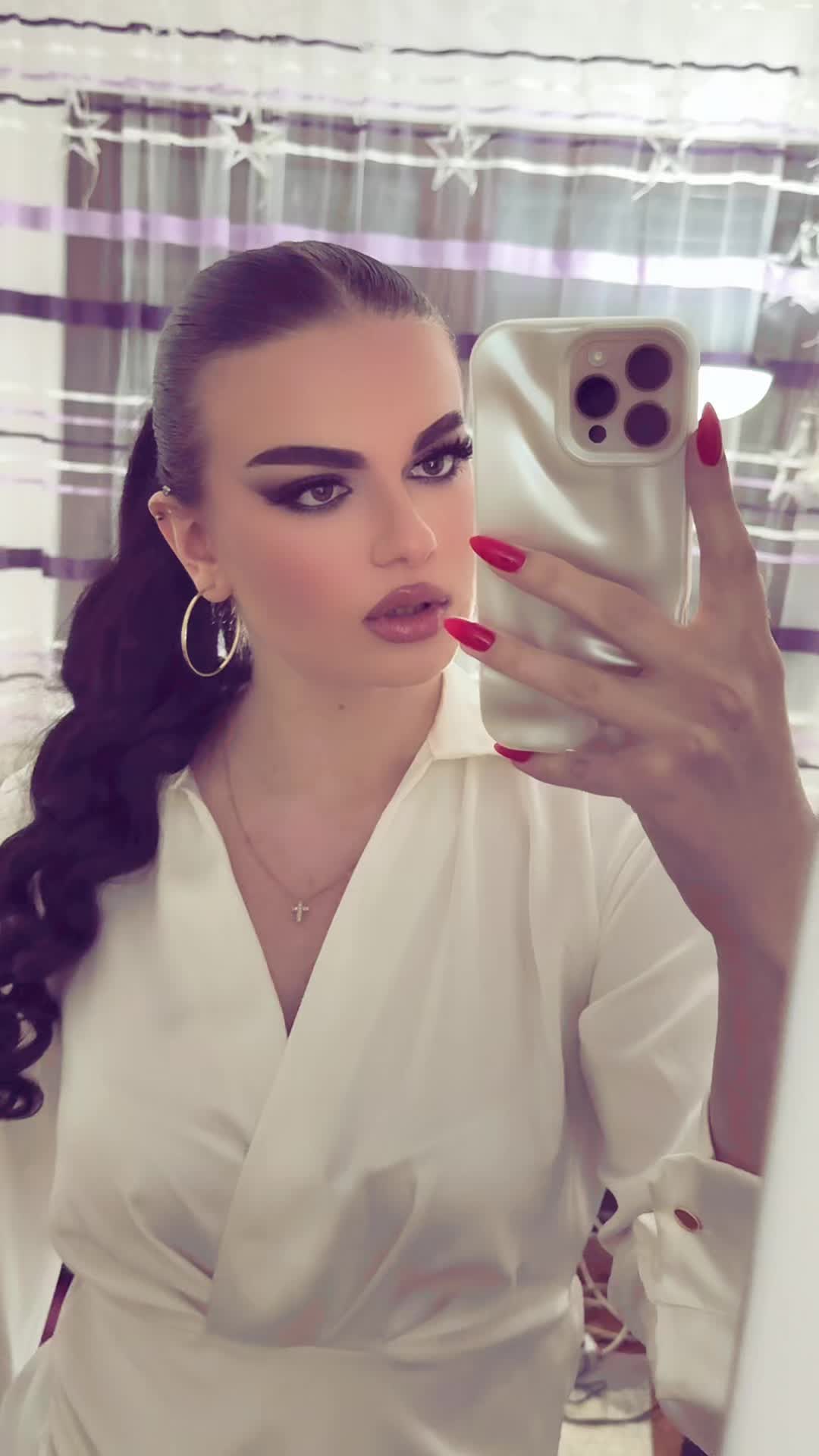@Sara Petrov