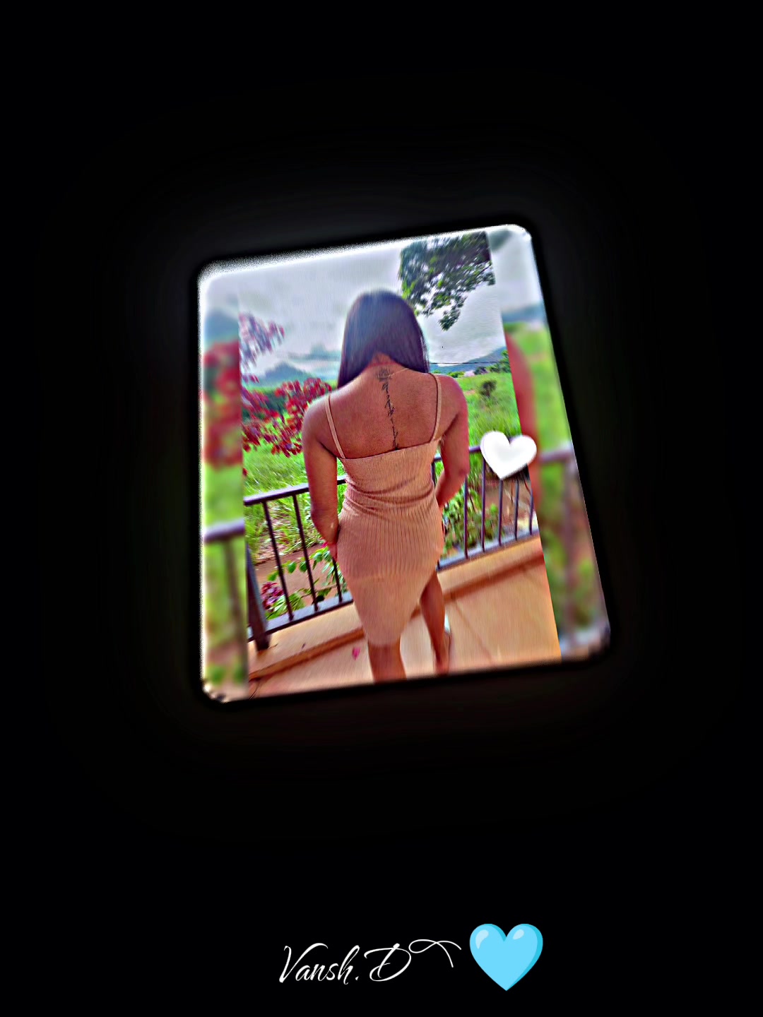 @Vanshika.𝓛 💋
