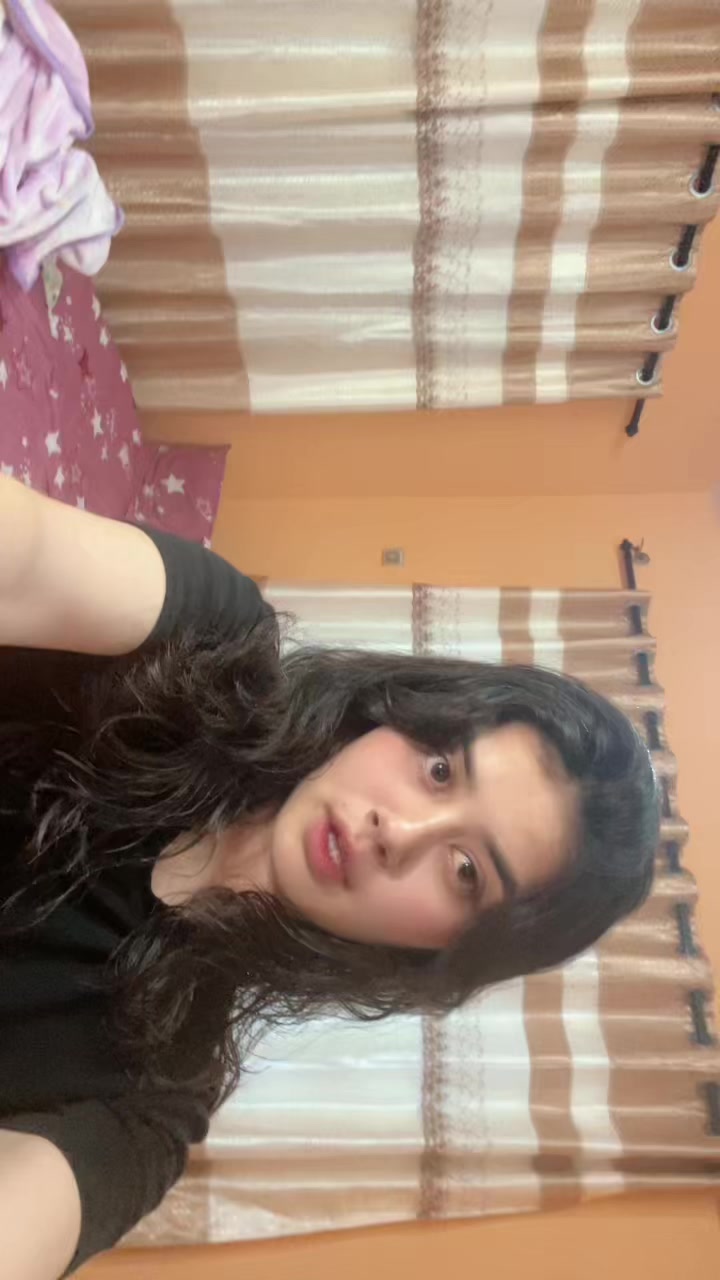 @अनु देउवा