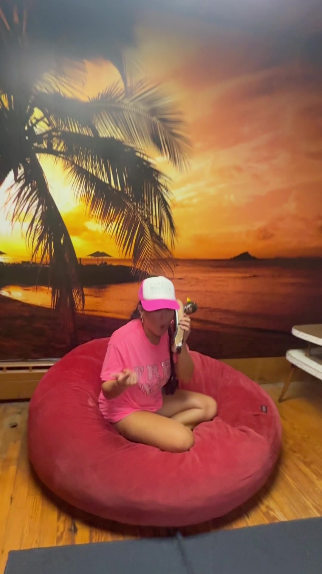 @ellahoppin