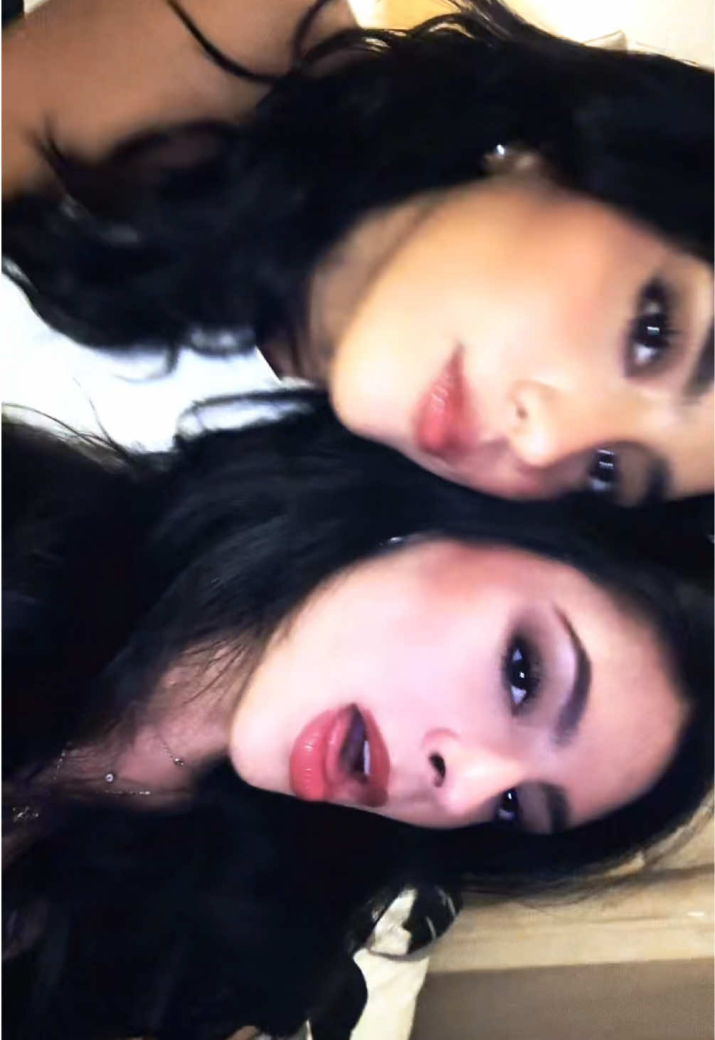 @Cris De Le&oacute;n
