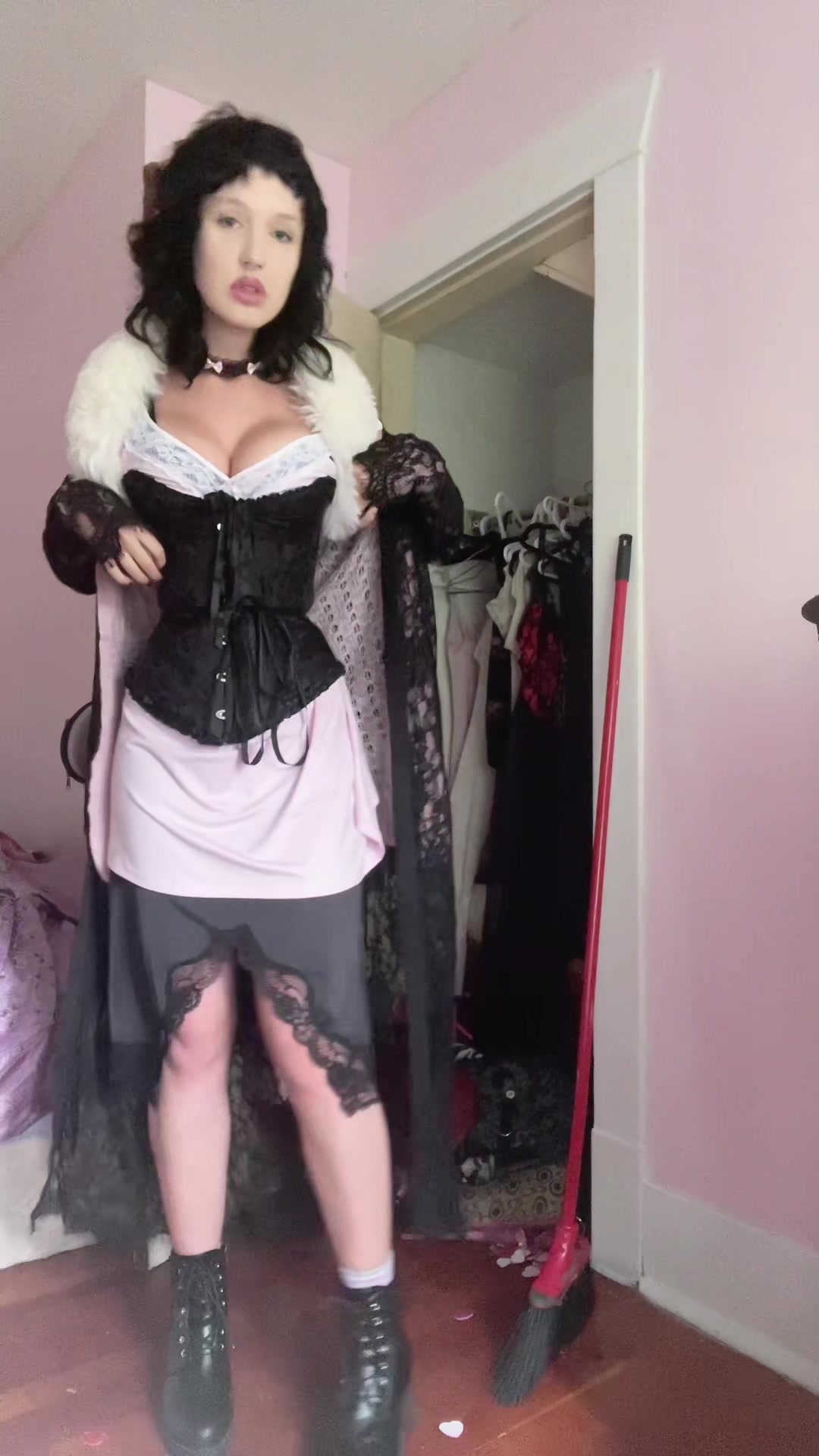 @Gothicloverdoll