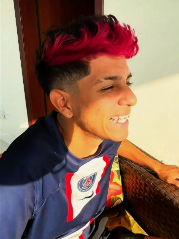 @EMILLYVICK .FANCLUBE