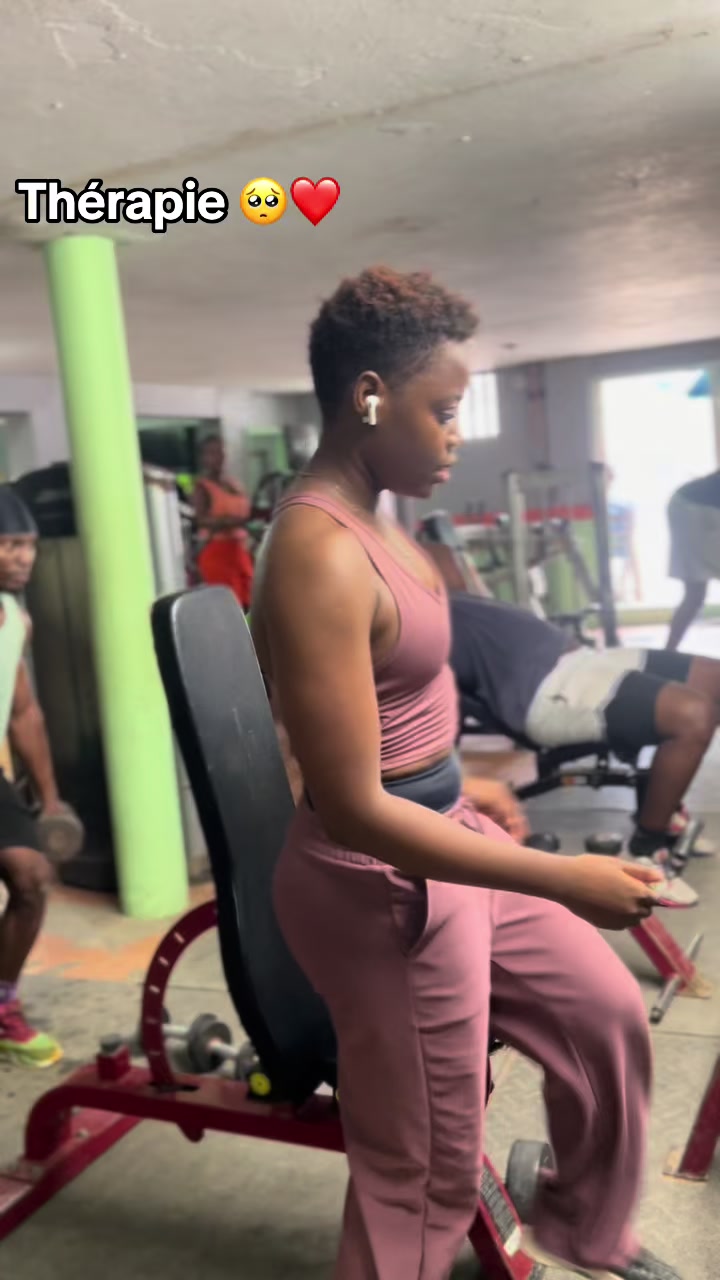 @DjooneModel 🦋✨🏋️♂️🌻