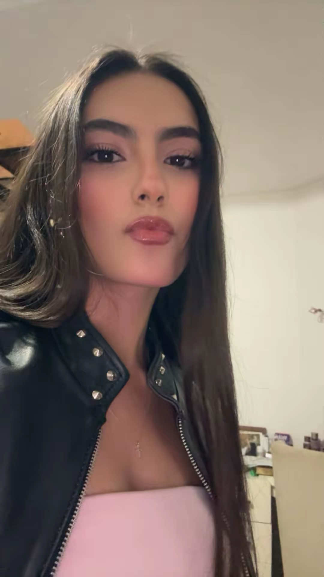 @Valeria