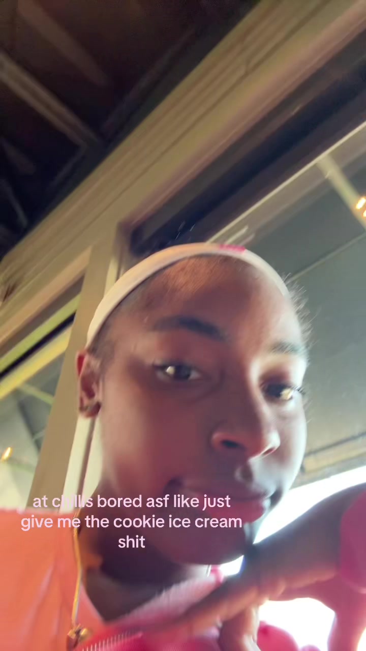 @laylabug