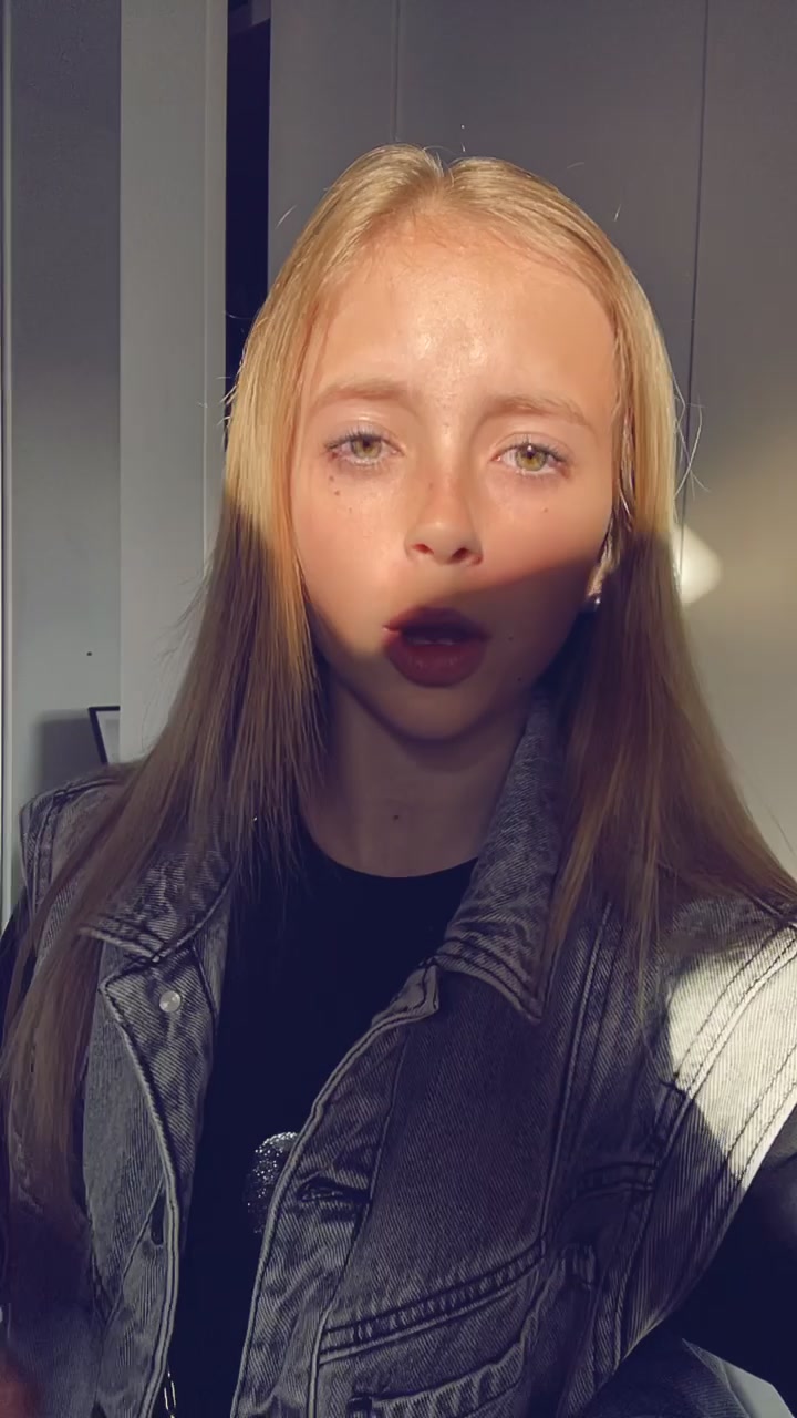 @𝐋𝐨𝐮𝐢𝐬𝐞💌