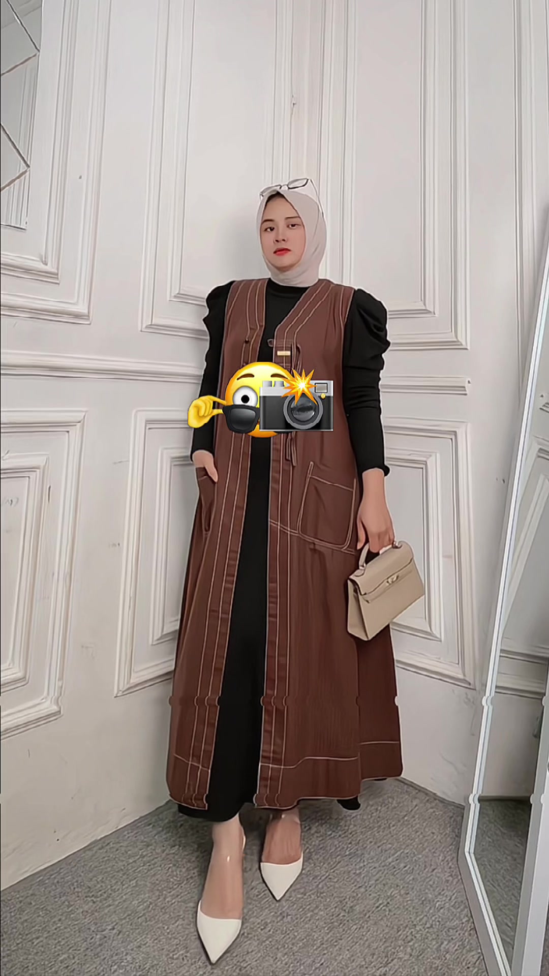 @Raisa Collections