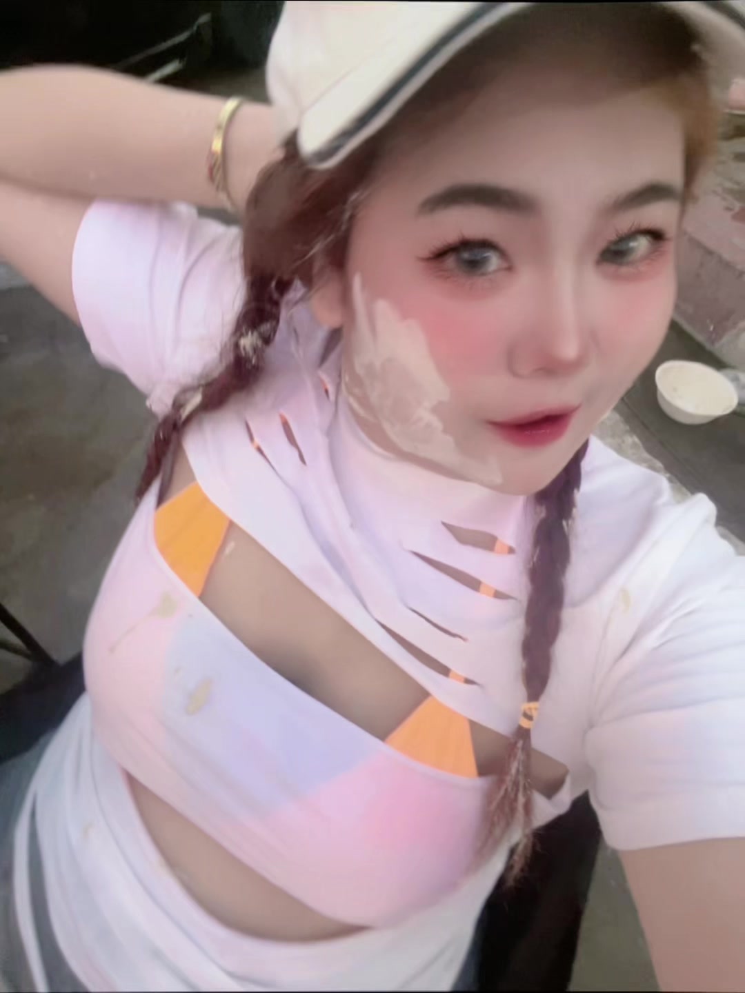 @อมยิ้มที่ชอบกินเบียร์ ◡̈