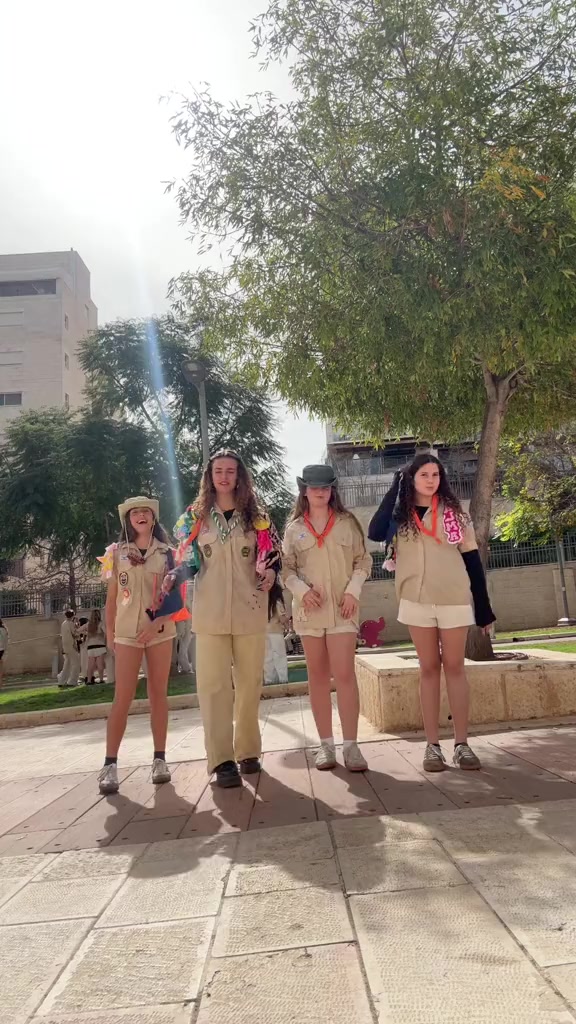 @גדוד אלמוג 💚🩵🐬