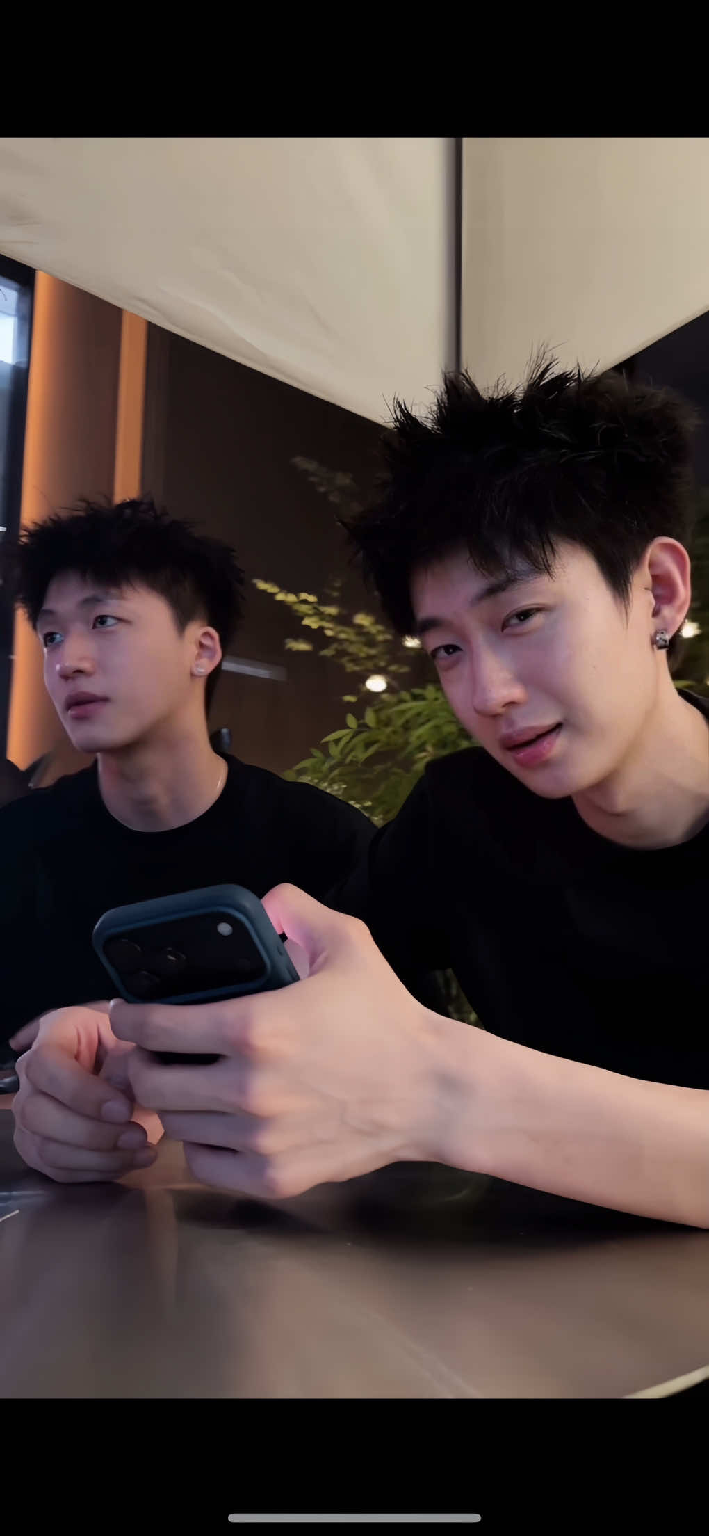 @Ly🌥️