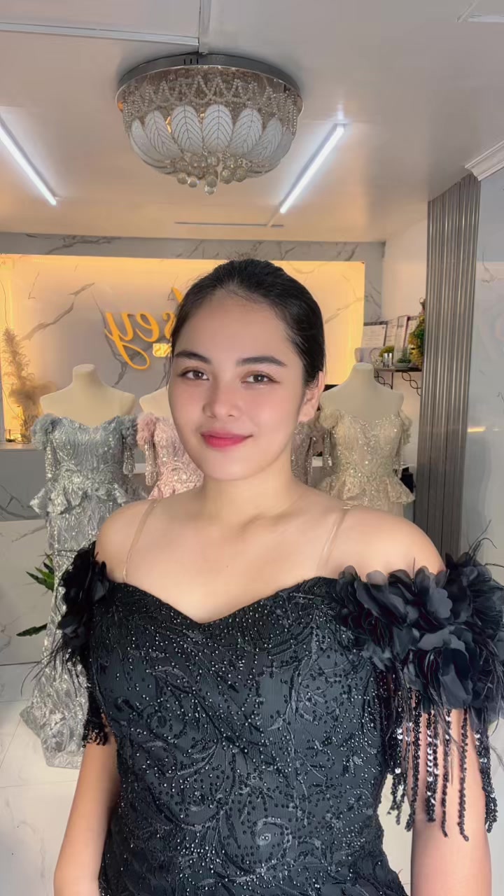 @Kelsey Gowns