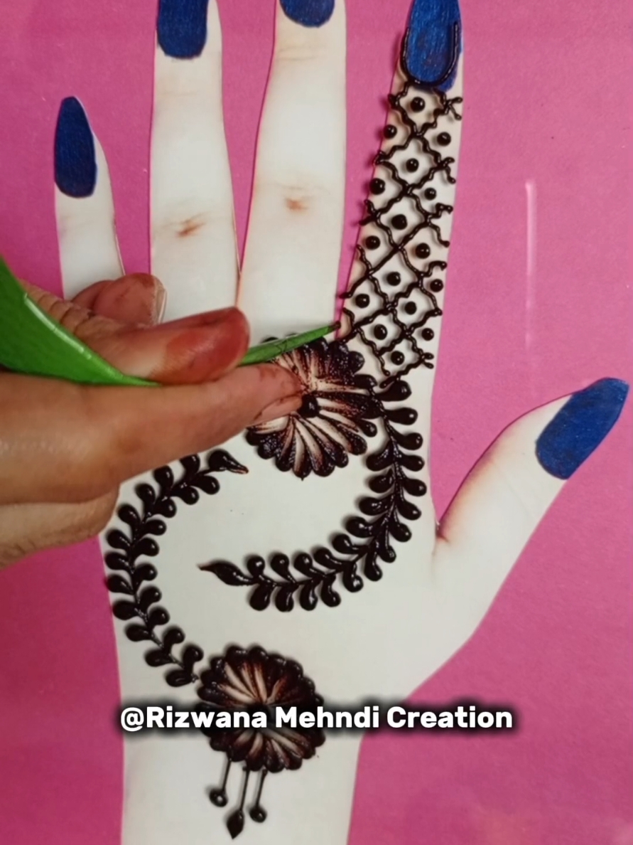 @Rizwana Mehndi Creation