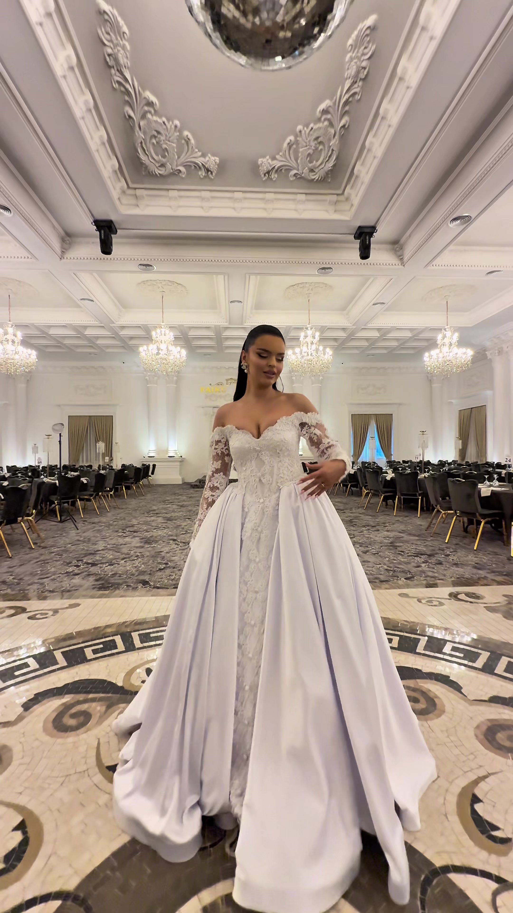 @R I N O FASHION & DESIGN