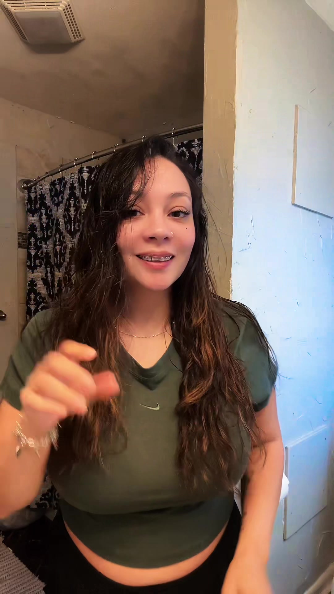 @Adriana/QueenAceNails