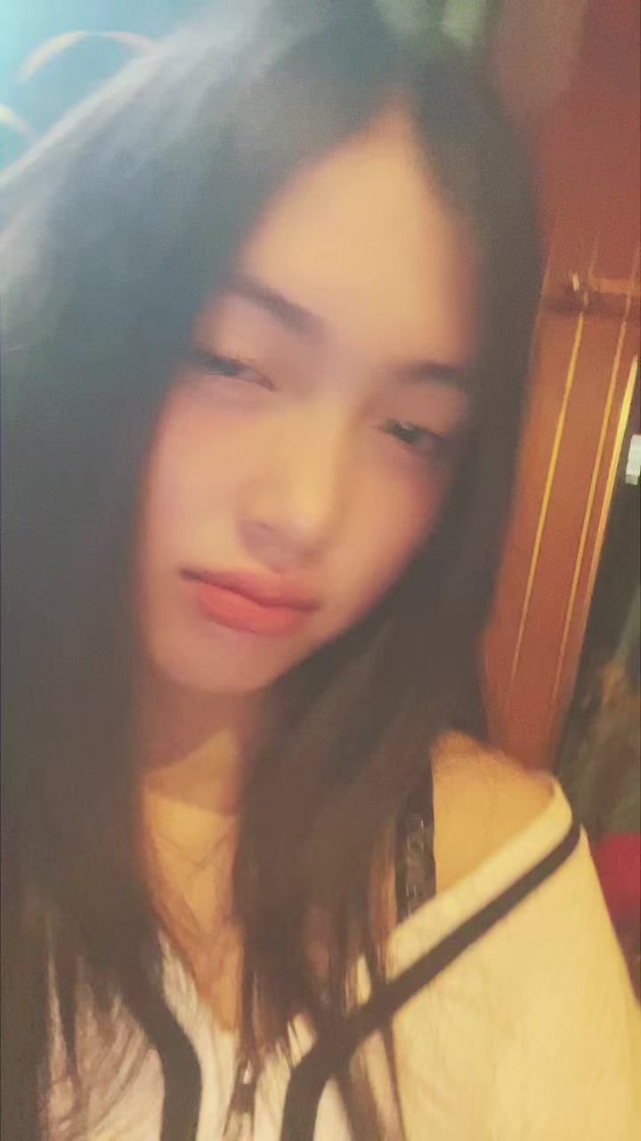 @HOUNG