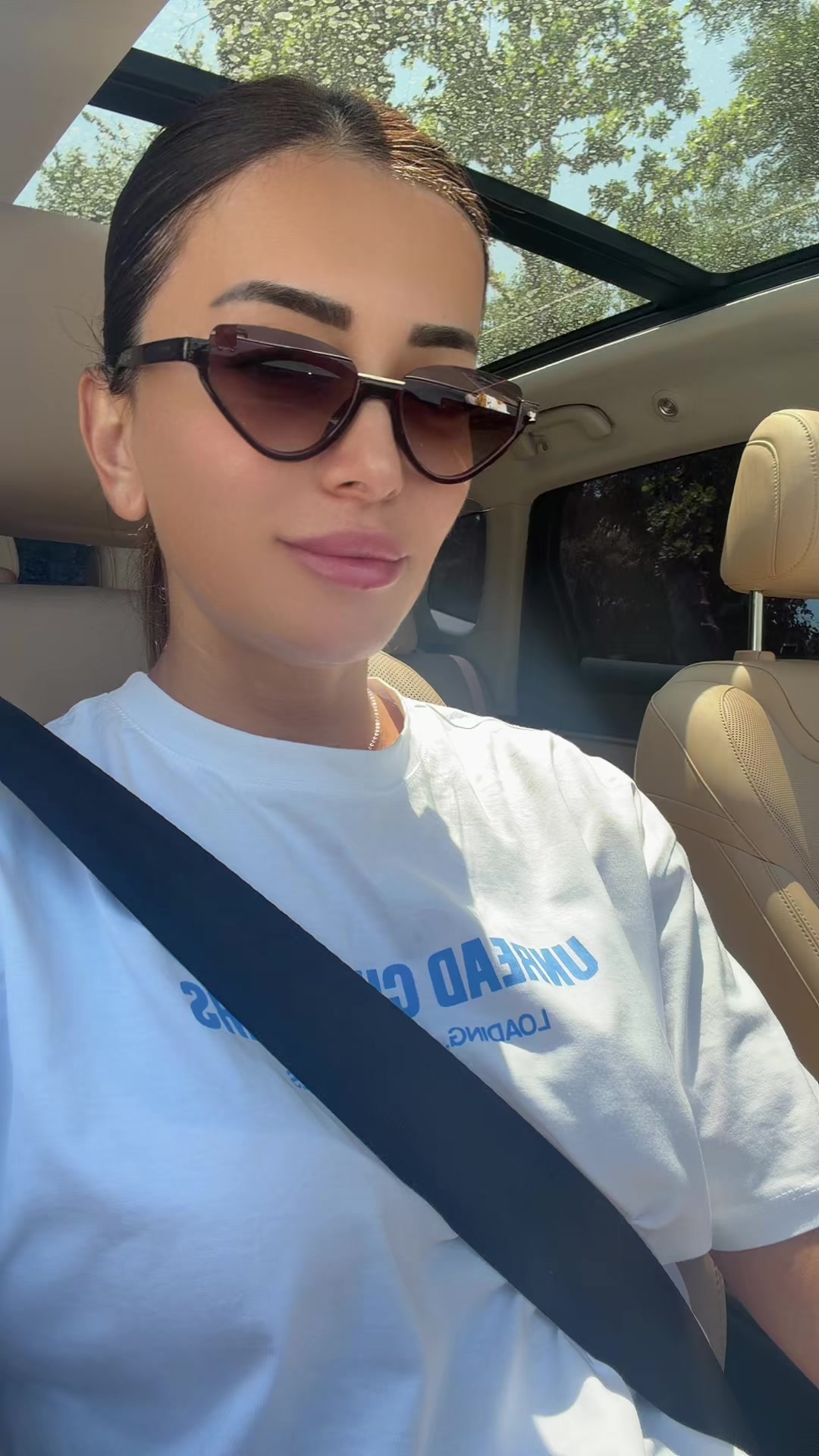 @ayselomerofficiall