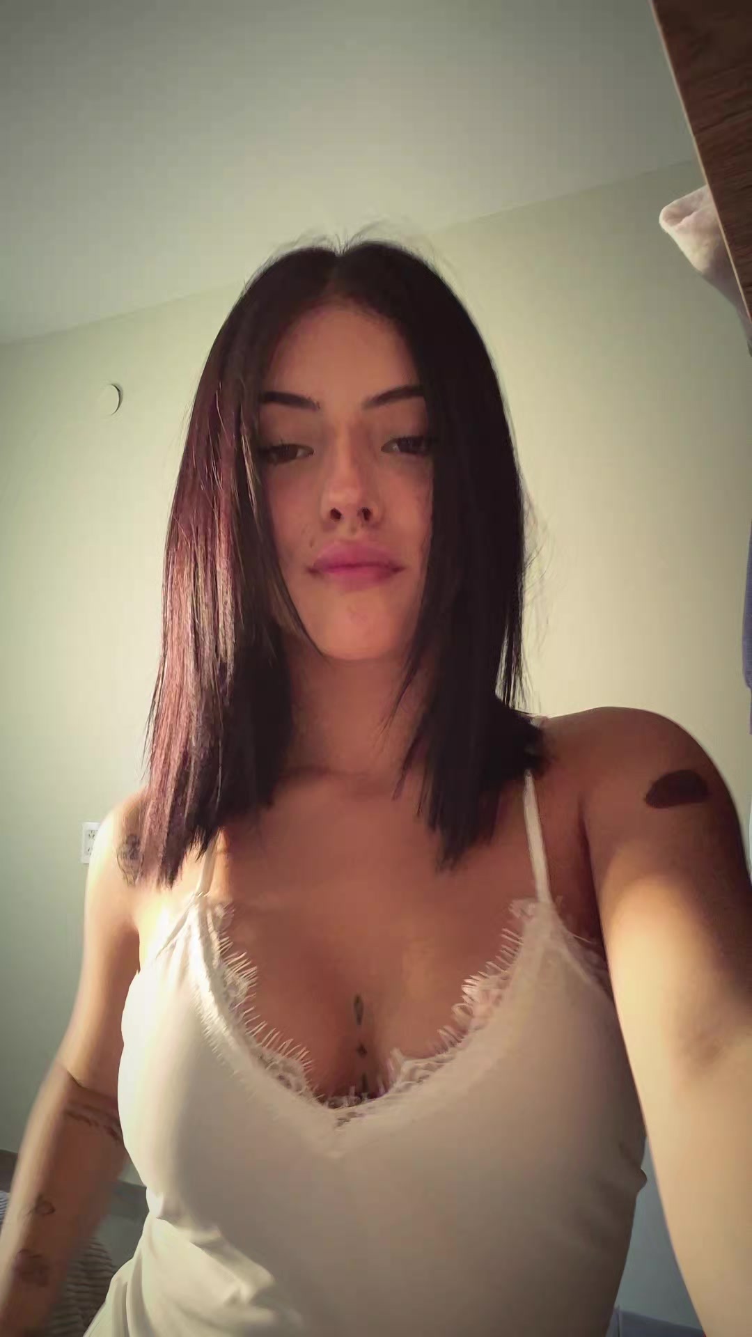 @zoeeakinito