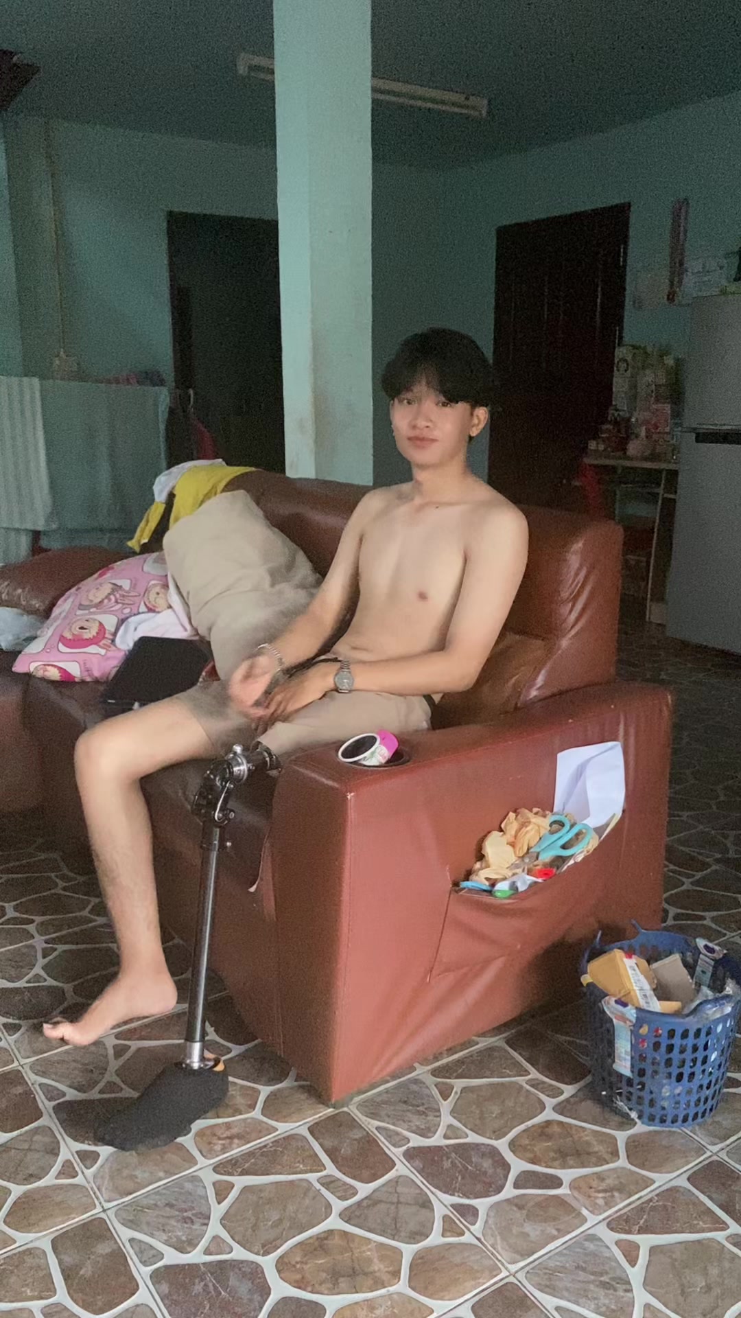 @Yotsapol❤️👌 ( 10.5k ) ขาเหล็ก