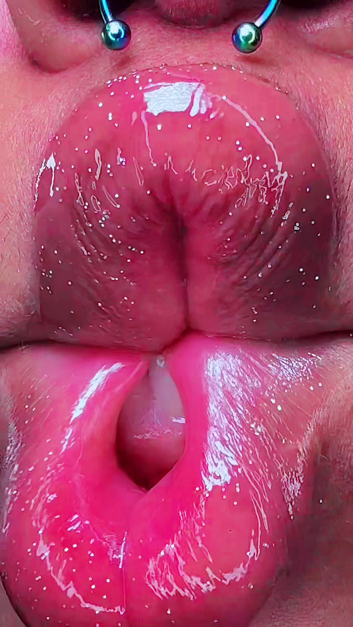 @Lipsz
