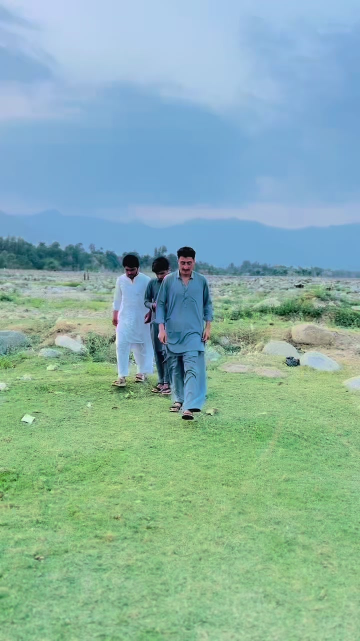 @WAQAS the wolf 😘🤭