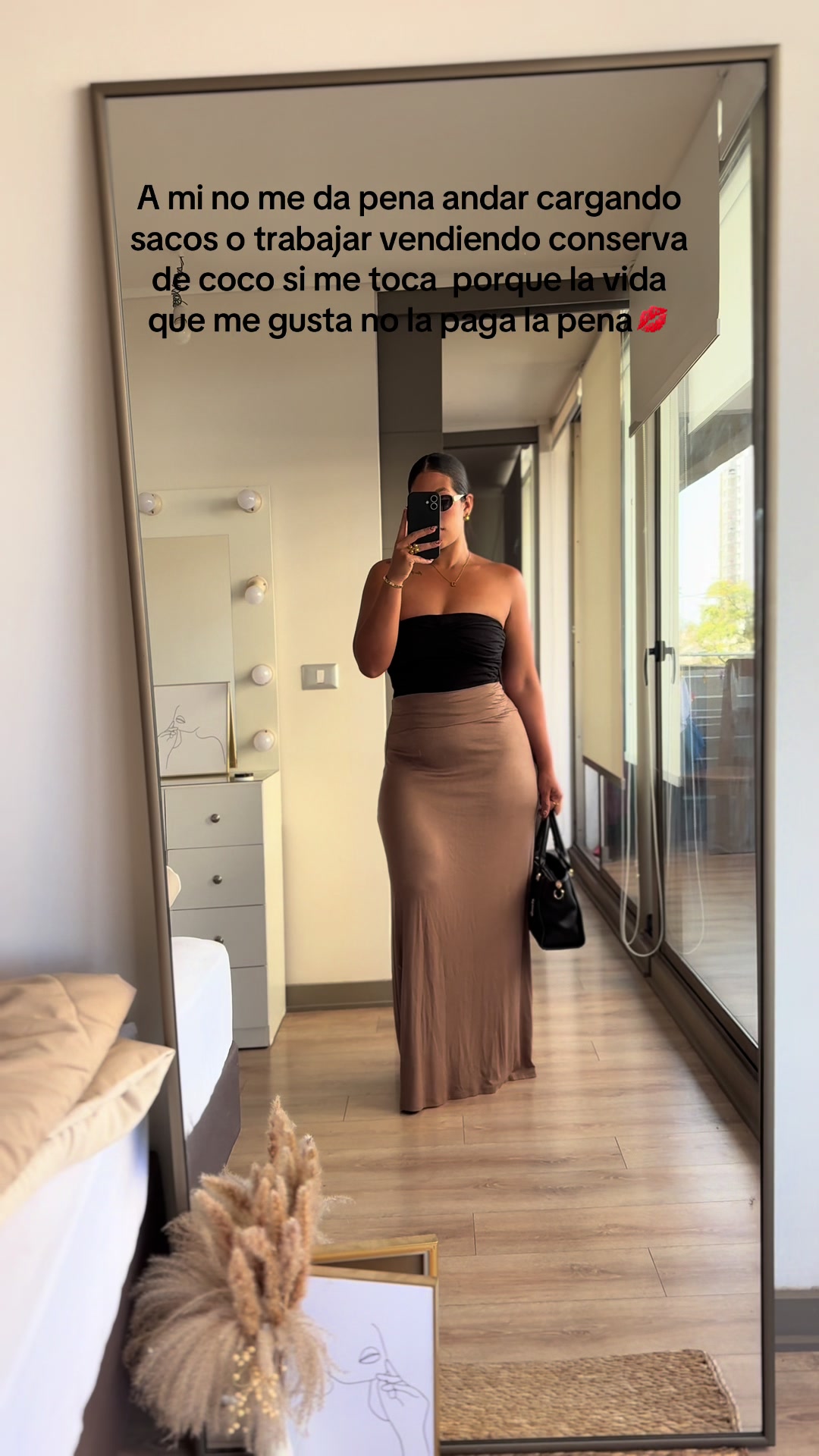 @Andrea Galue| Curvy creator🤎