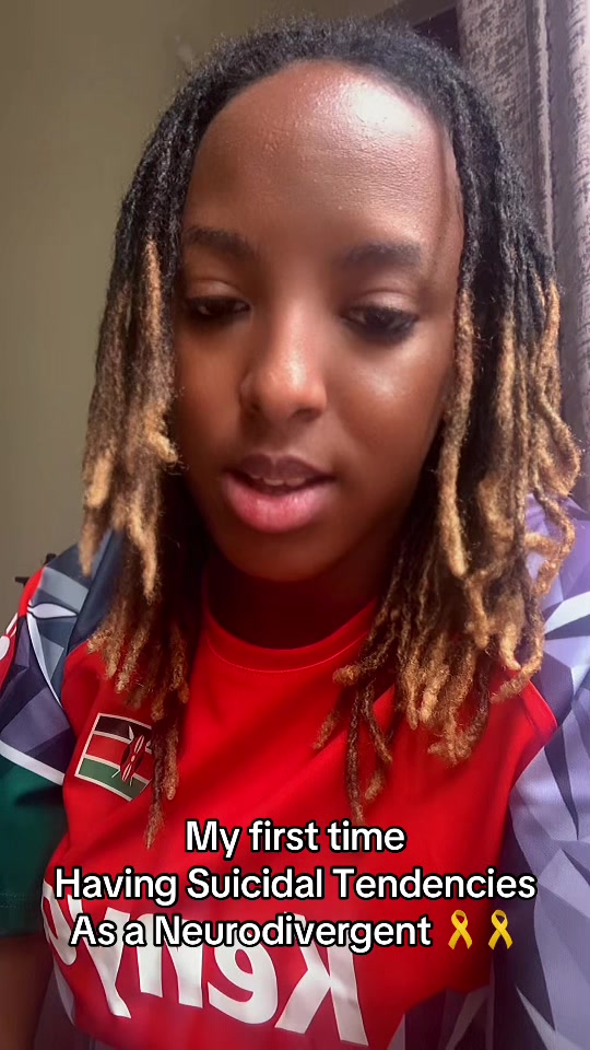 @Bosi THE Kenyan Autie💄💋