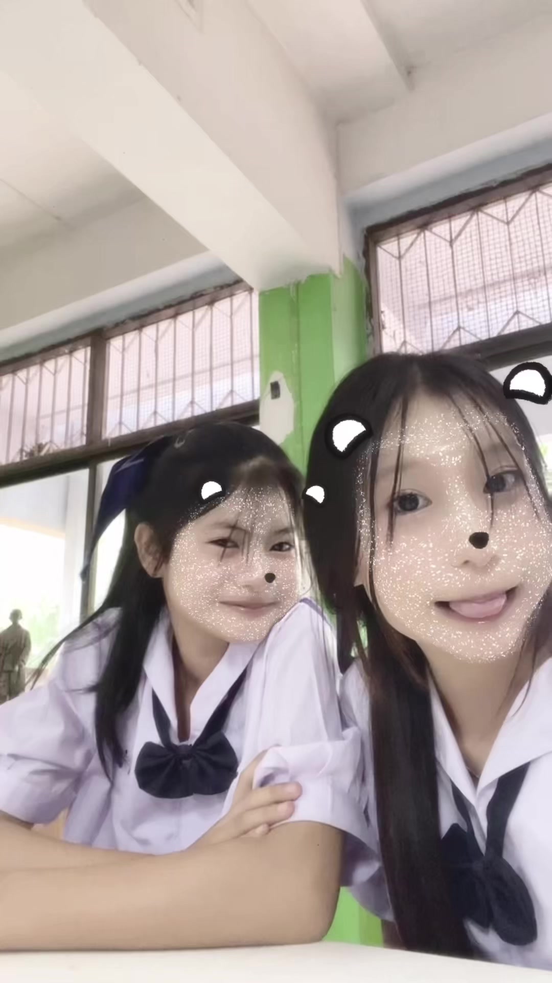 @n0ey.ax_