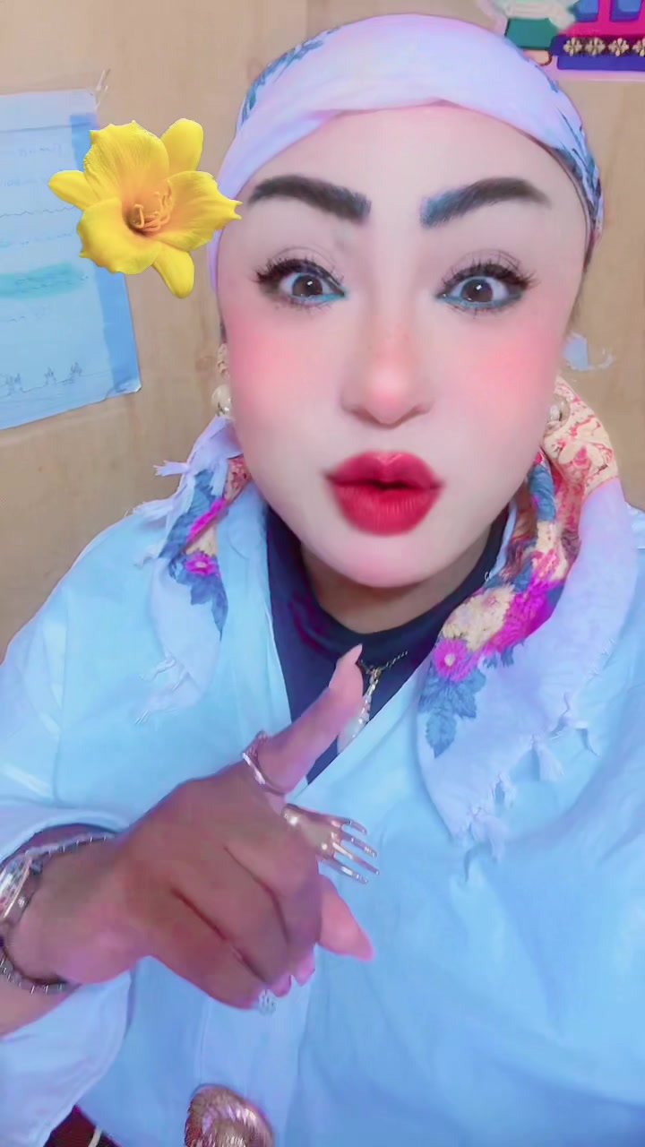 @Hemmat ๐ฆ๐ซฐ๐ฅฐDIVAโบ๏ธ๐งก๐