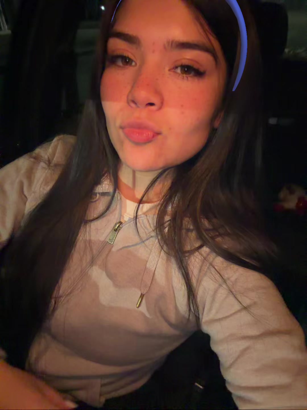@𝓥𝓪𝓪𝓵💸💋