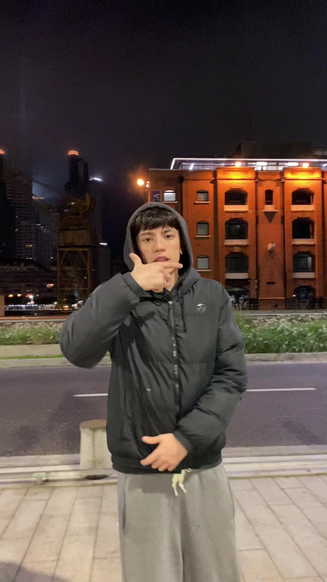 @lu