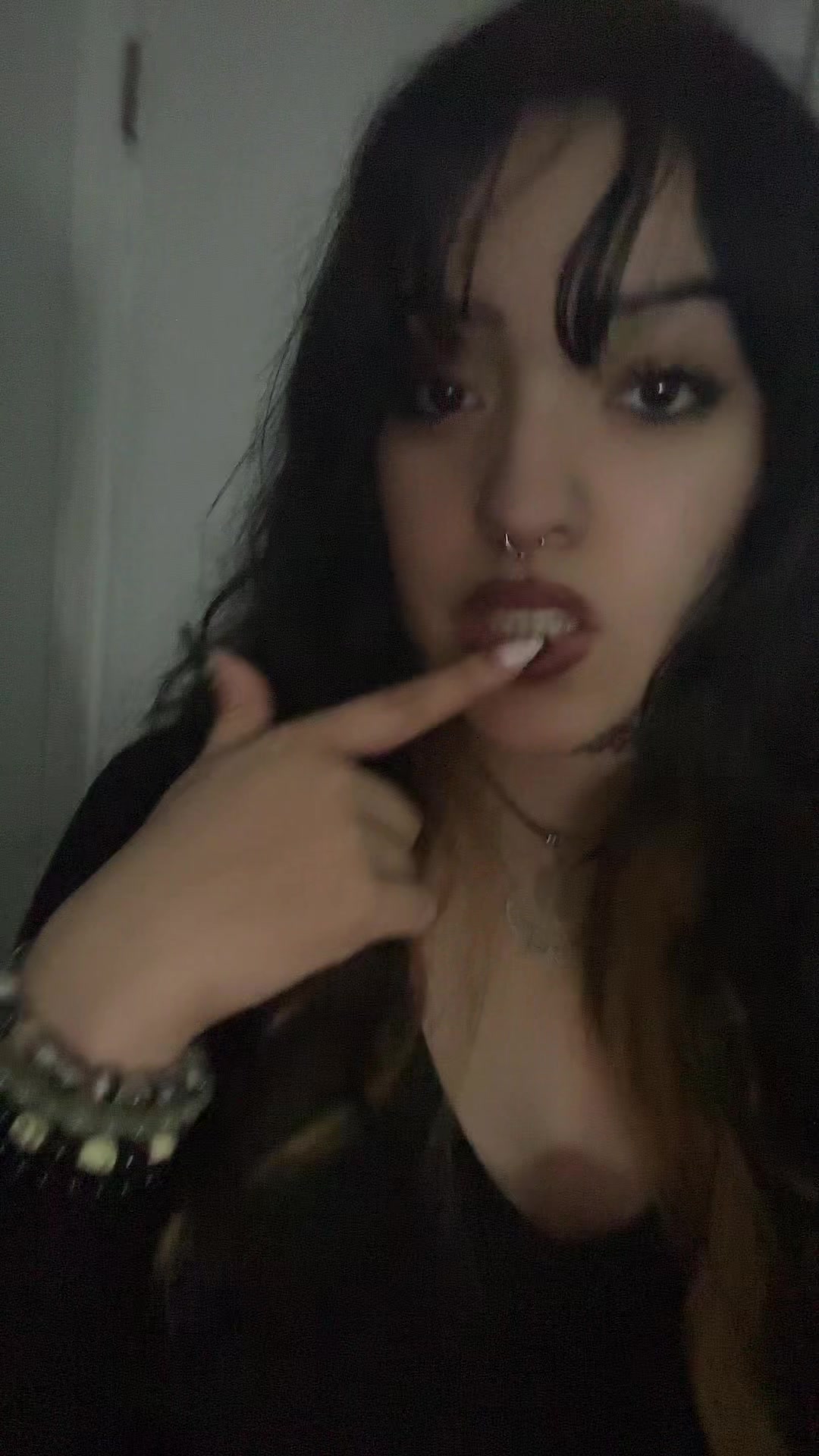 @️🦴vana