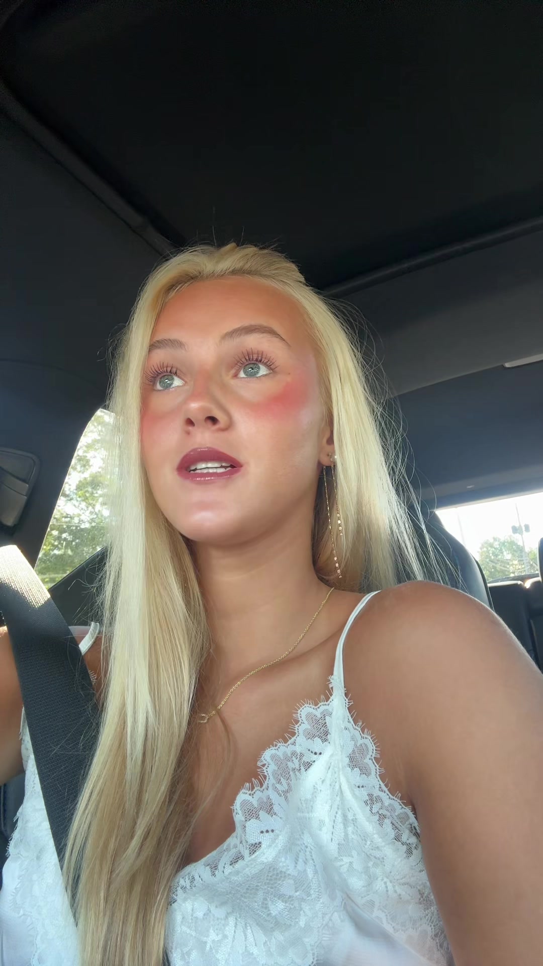 @laurenr