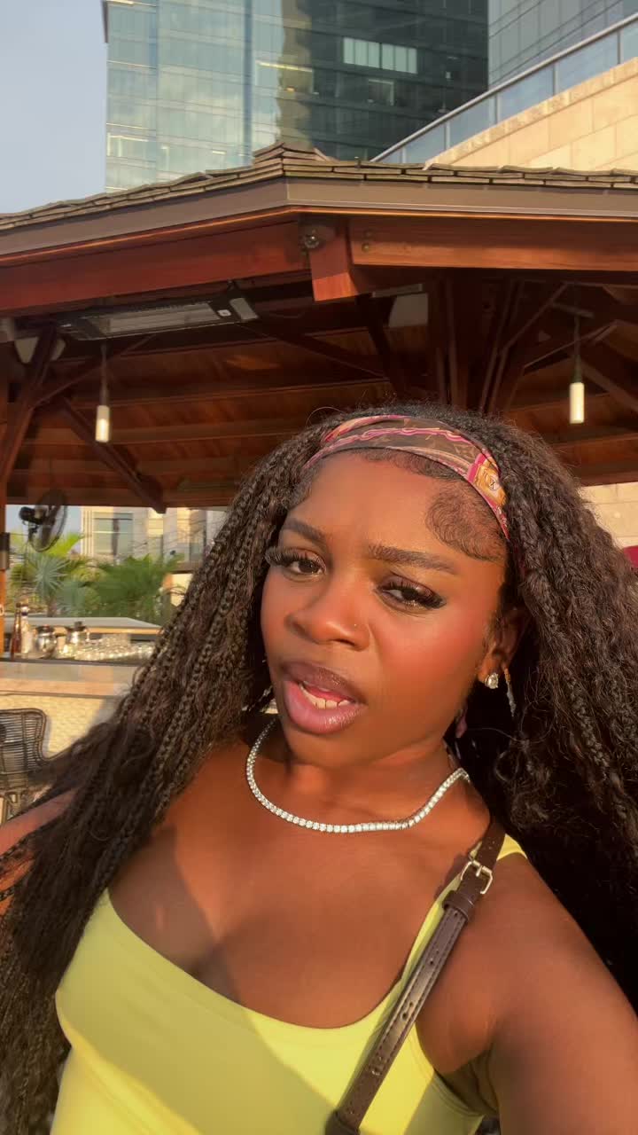 @Iamkaylawaylaxo