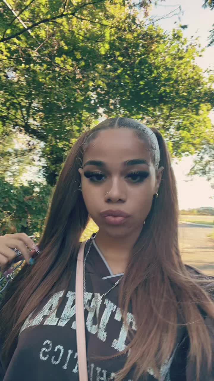 @𝐈𝐞𝐢𝐬𝐡𝐚𝐚𝐥𝐲𝐧𝐧𝐧