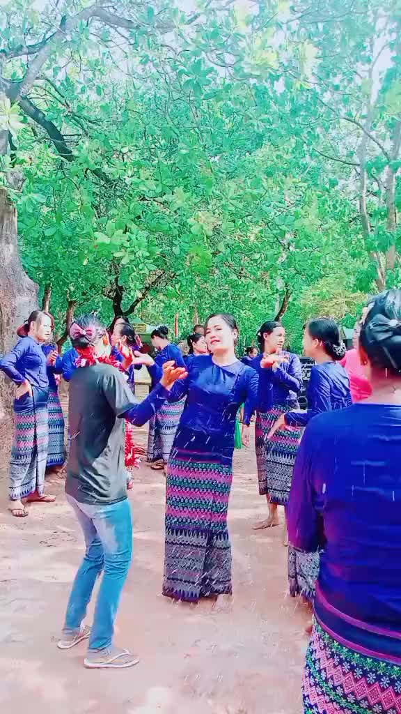 @ခင်ခင်71145946537