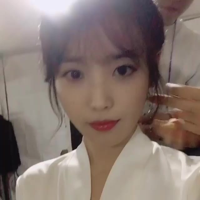 @이지은
